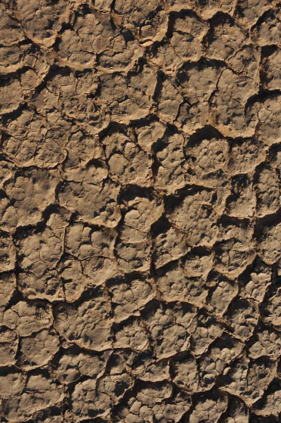 Solo desértico do Death Valley National Park, na Califórinia - EUA. É o lugar mais seco do país.